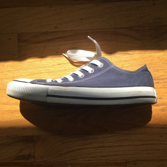 navy converse all star chuck taylor low top - Picture 2 of 6